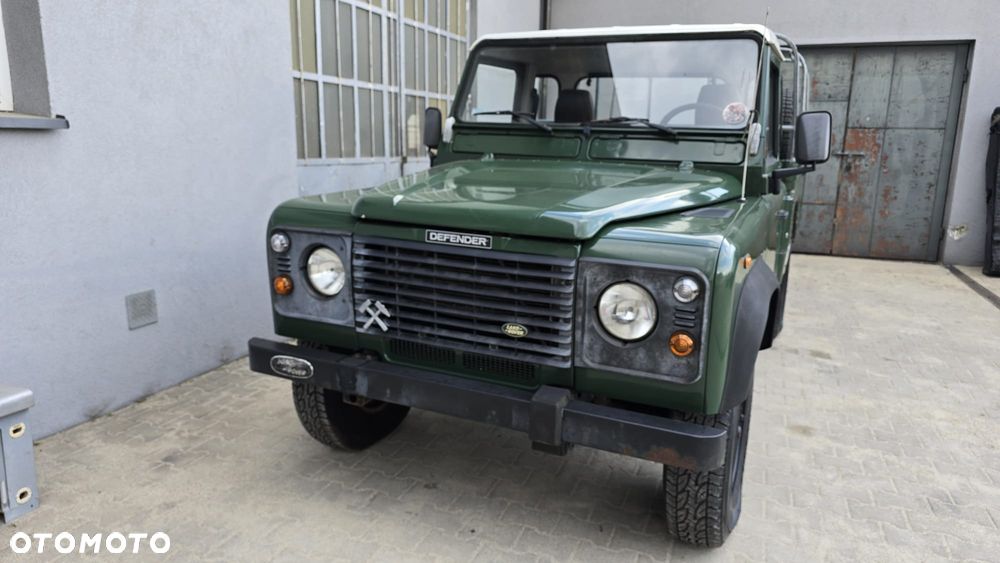 Land Rover Defender - 17