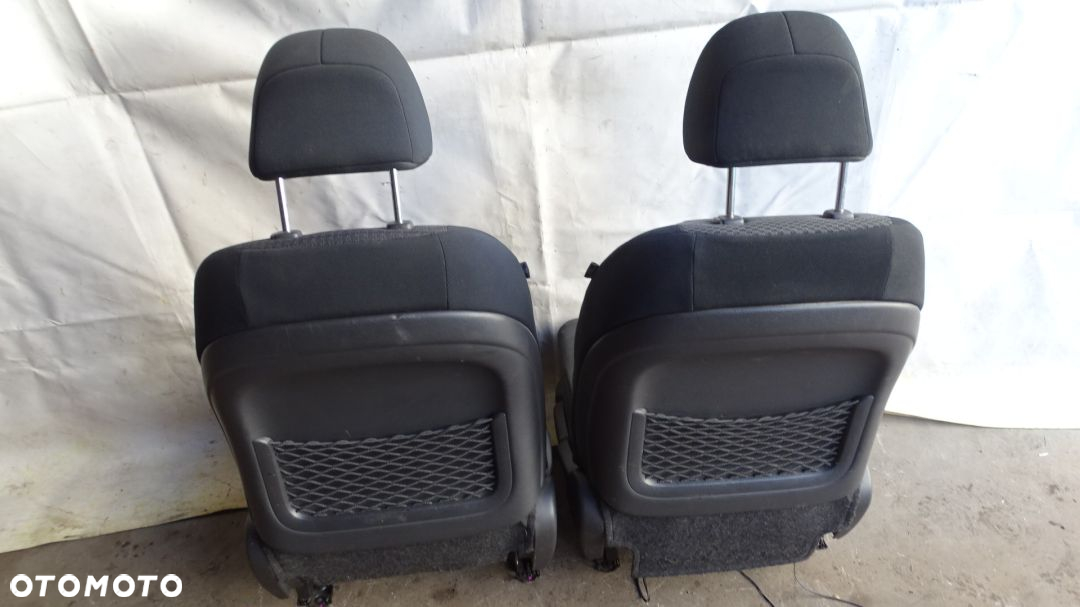 FOTELE KOMPLET TOYOTA RAV4 III 2.2D-CAT - 15