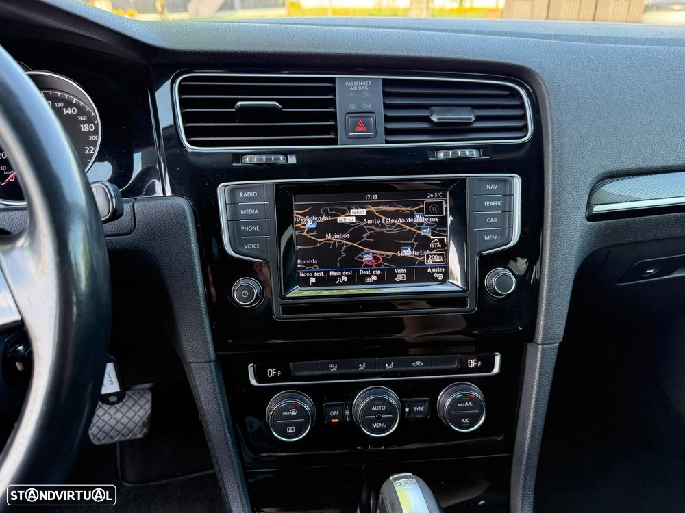 VW Golf 1.6 TDi Highline DSG - 15