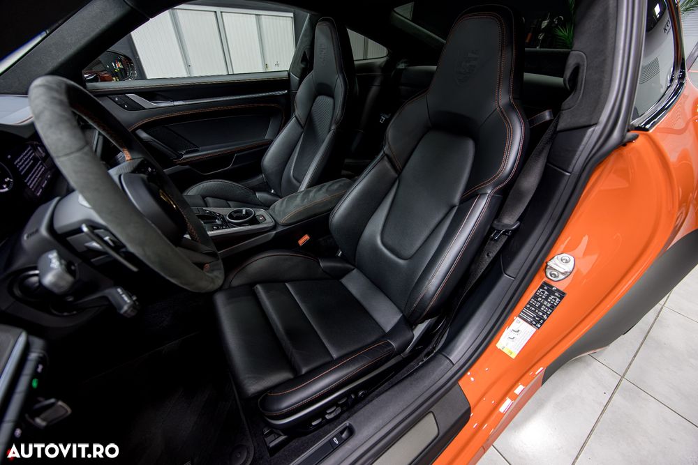 Porsche 911 Carrera S PDK - 18