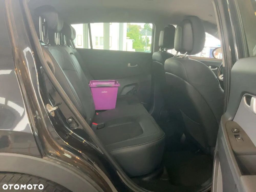 Kia Sportage 1.7 CRDI 2WD Spirit - 11