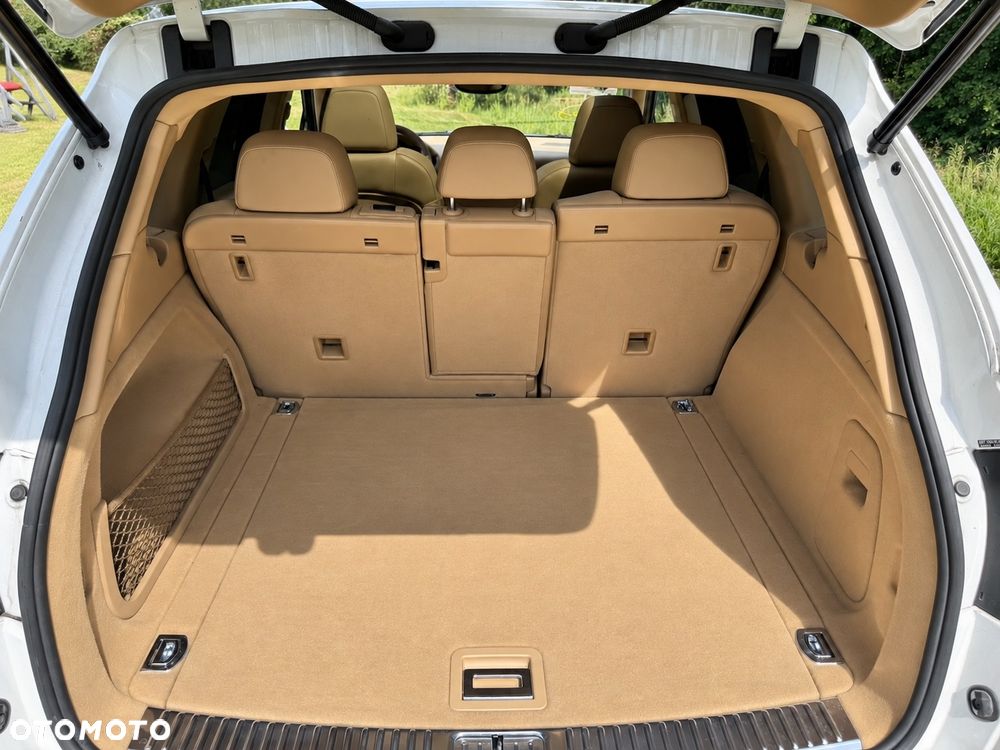 Porsche Cayenne - 17