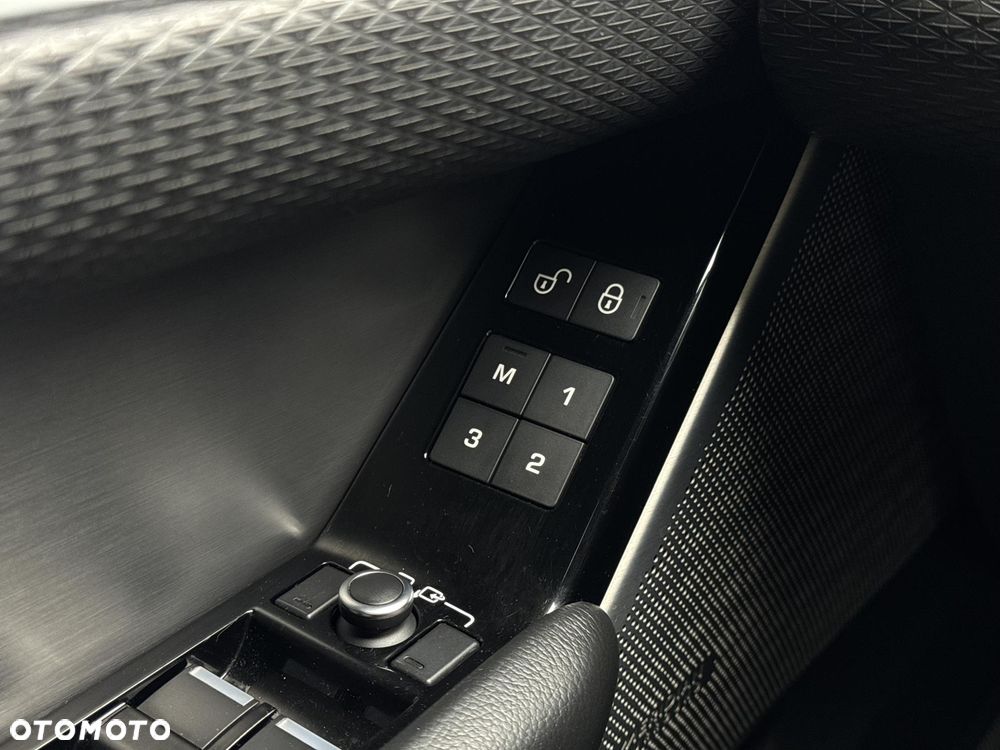 Land Rover Range Rover Velar 3.0 SD6 R-Dynamic - 28