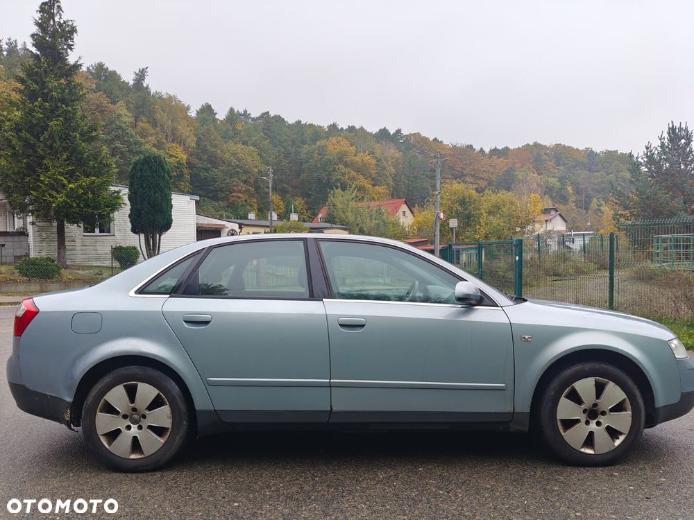 Audi A4 Limousine - 6