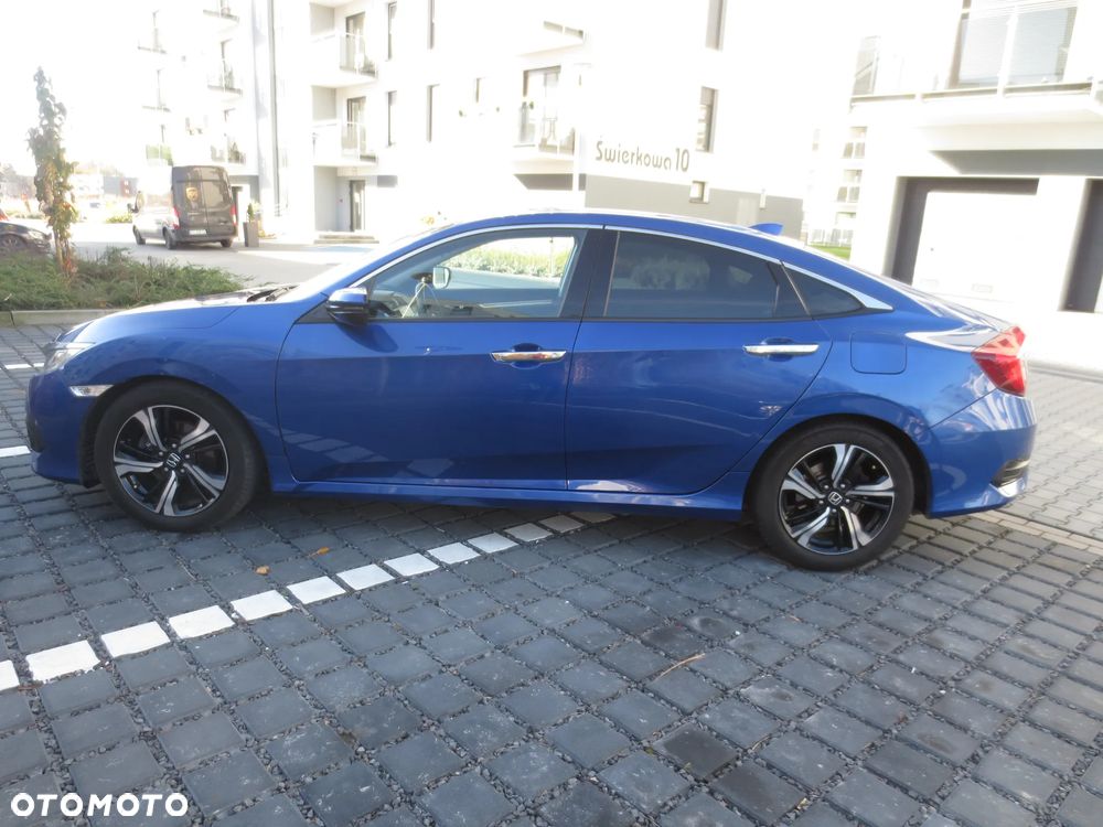 Honda Civic 1.5 T Elegance CVT - 2