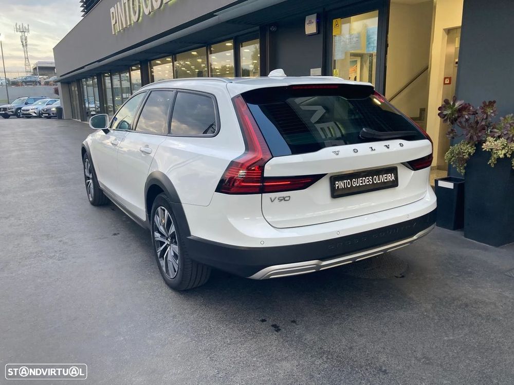 Volvo V90 Cross Country 2.0 D5 Pro AWD Geartronic - 7