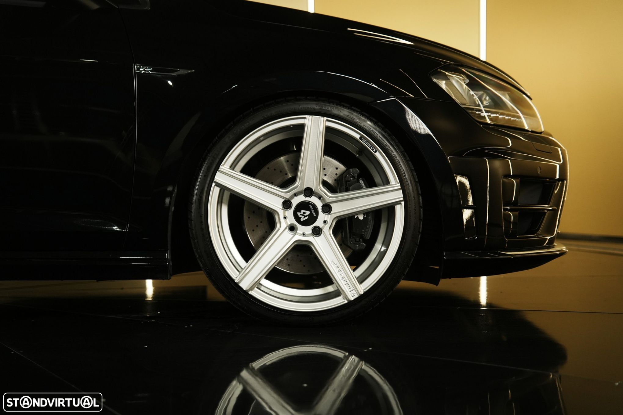 VW Golf 2.0 TSi R DSG - 6