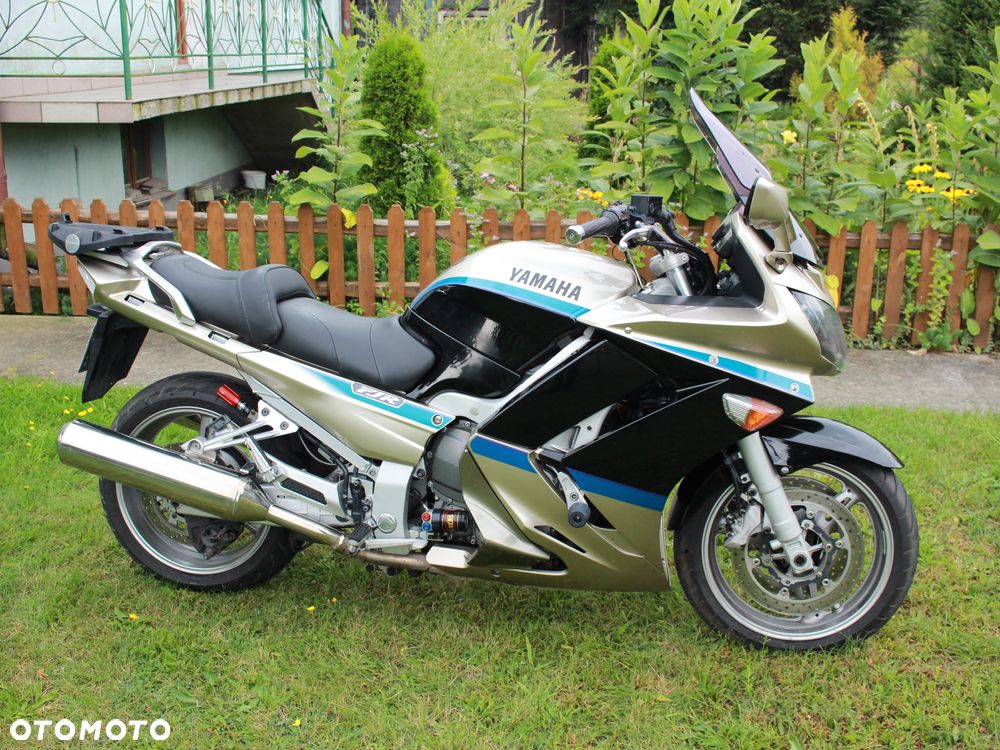 Yamaha FJR - 6