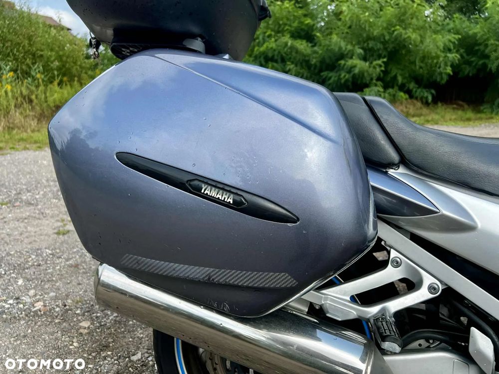 Yamaha FJR - 9