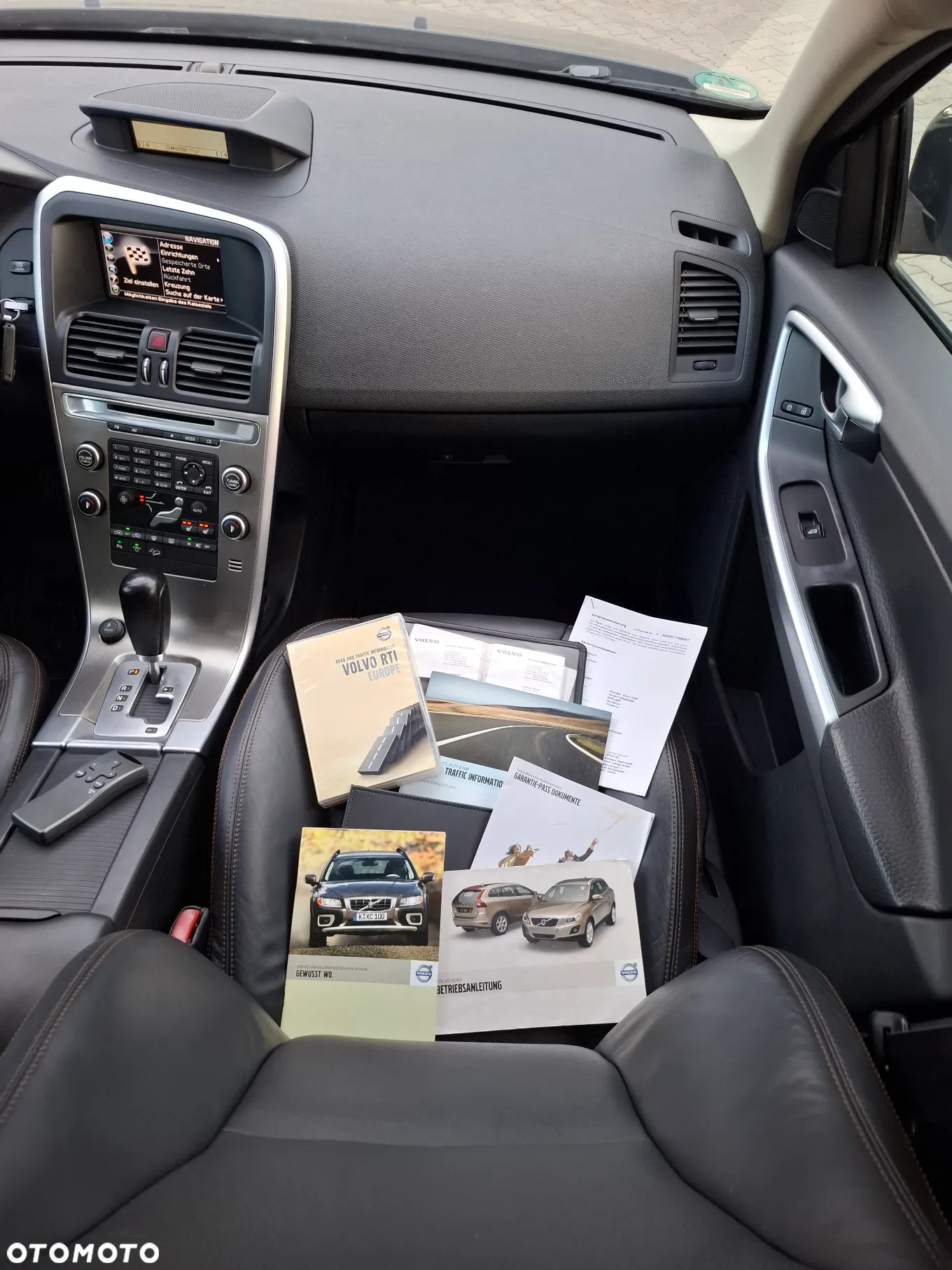 Volvo XC 60 D5 AWD Momentum - 16