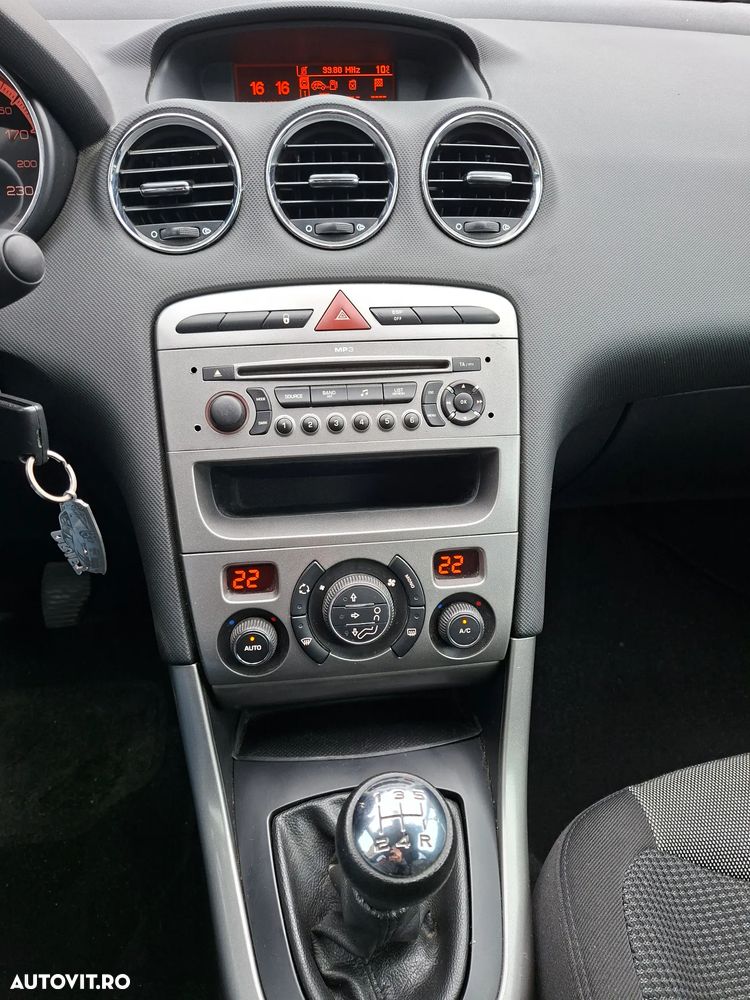 Peugeot 308 120 VTi Allure - 12