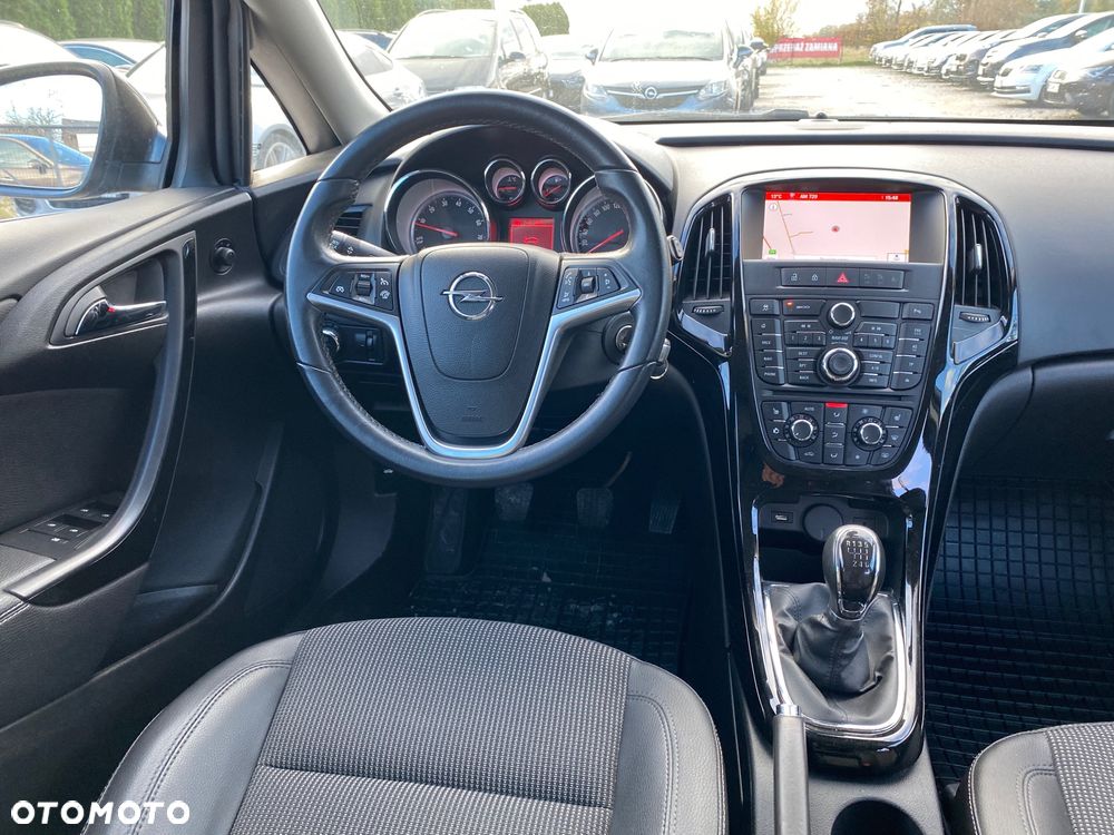 Opel Astra 1.4 Turbo Sports Tourer Exklusiv - 28