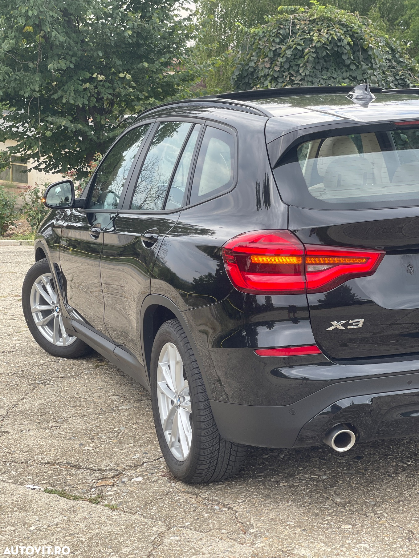 BMW X3 xDrive20i AT Advantage - 22