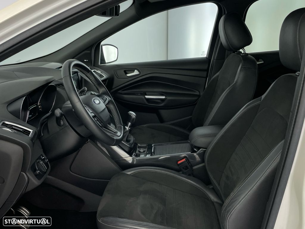 Ford Kuga 1.5 TDCi ST-Line - 11