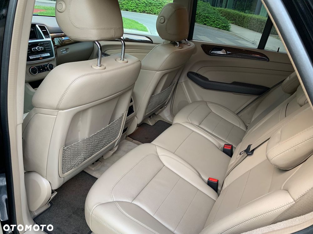 Mercedes-Benz ML 350 BlueTEC 4MATIC 7G-TRONIC - 27