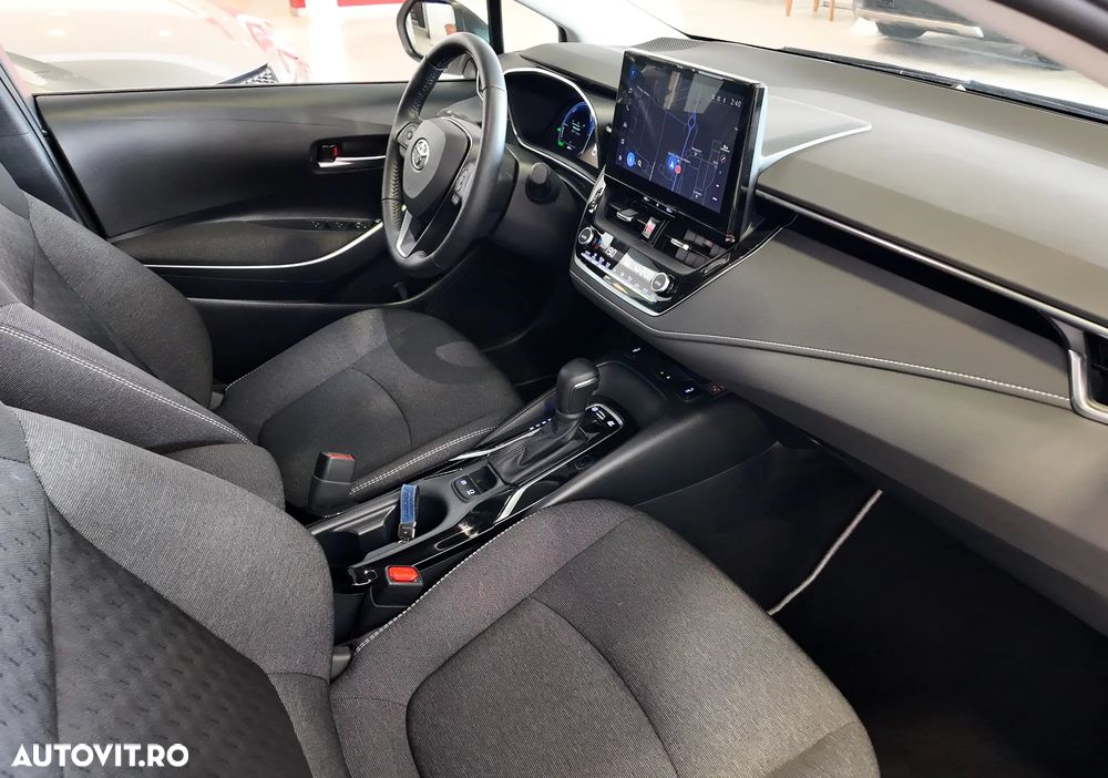 Toyota Corolla - 22