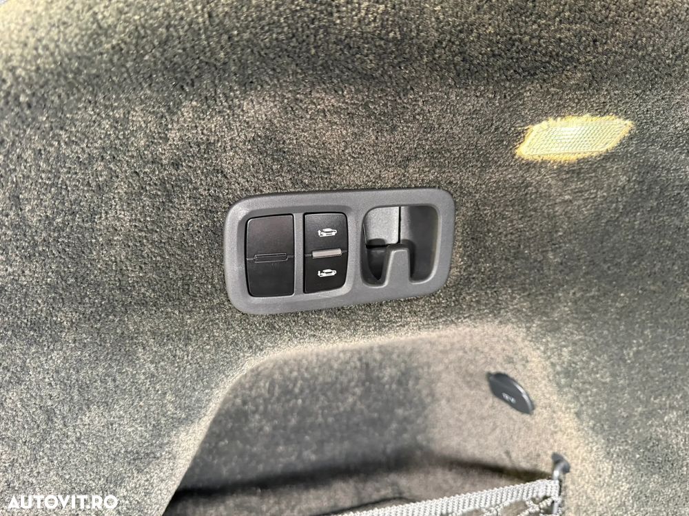 Bentley Bentayga - 35