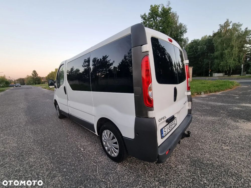 Opel Vivaro - 9