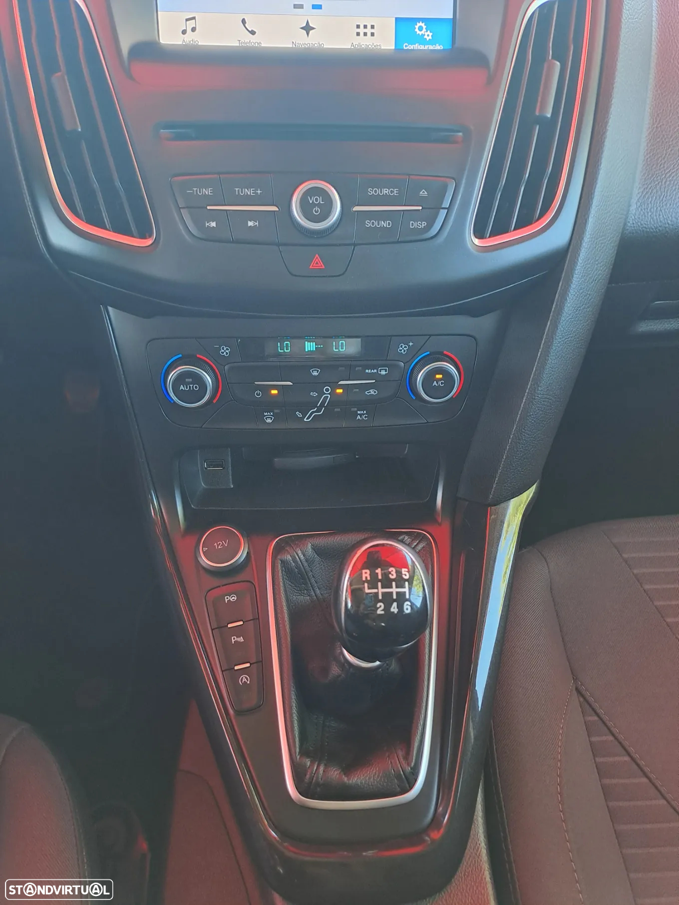 Ford Focus SW 1.5 TDCi EcoBlue Titanium - 31