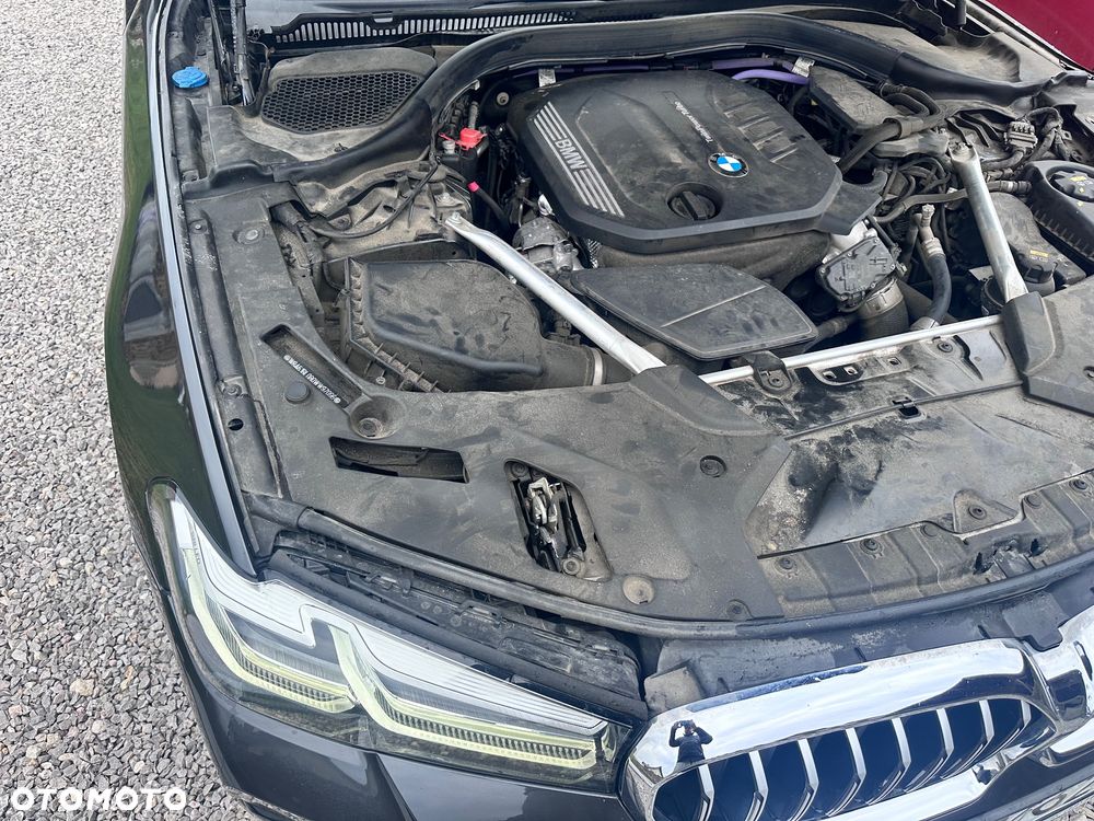 BMW Seria 5 520d xDrive mHEV M Sport sport - 27