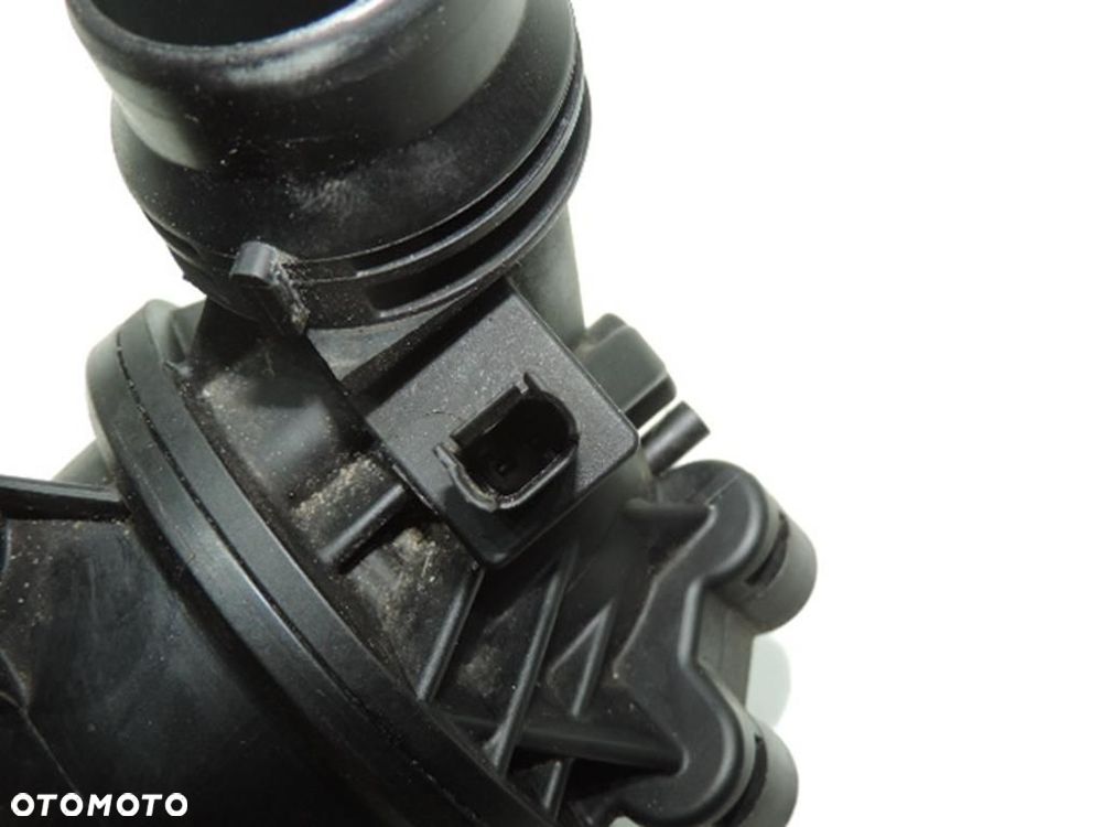 OBUDOWA TERMOSTATU BMW E81 E87 120i - 7
