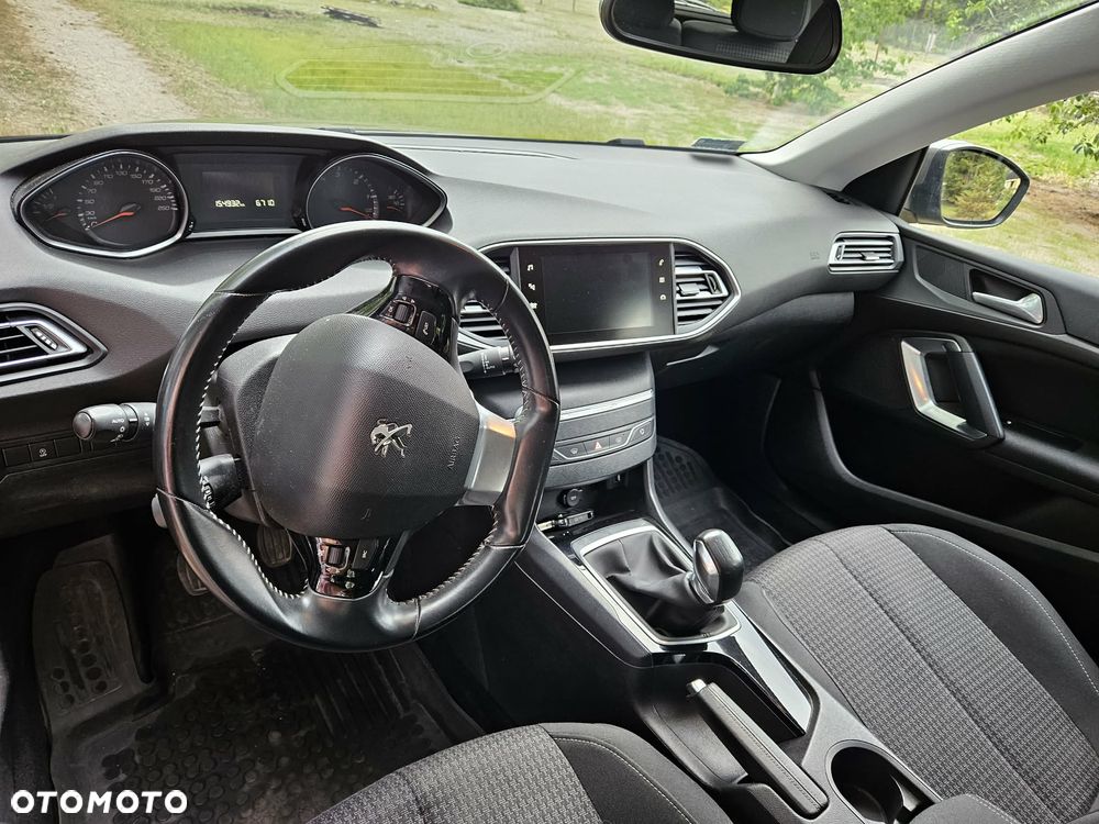 Peugeot 308 - 9