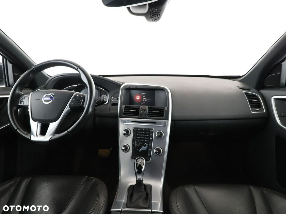 Volvo XC 60 D4 Geartronic Summum - 16