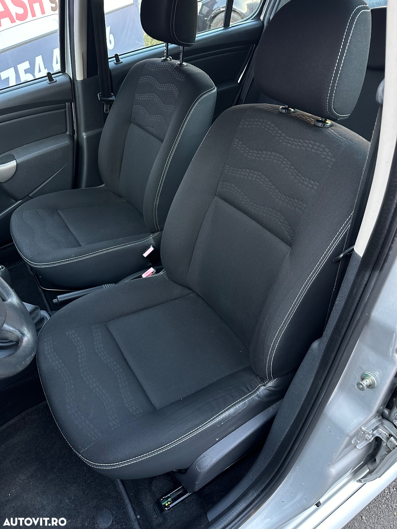 Dacia Sandero 1.6 MPI Stepway - 11