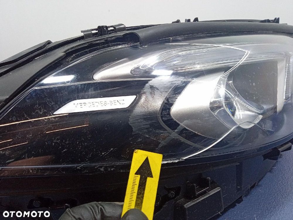 MERCEDES A-KLASA W177 18-22 REFLEKTOR PRAWY PRZÓD A1779060201 - 9