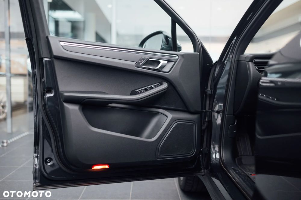Porsche Macan Standard - 29