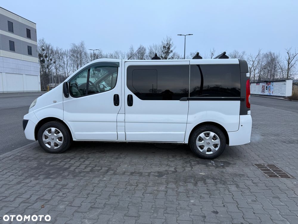 Renault Trafic Combi L1H1 teilverglast - 9