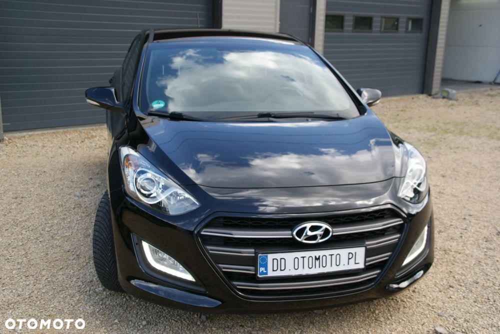 Hyundai i30 1.4 Passion - 1