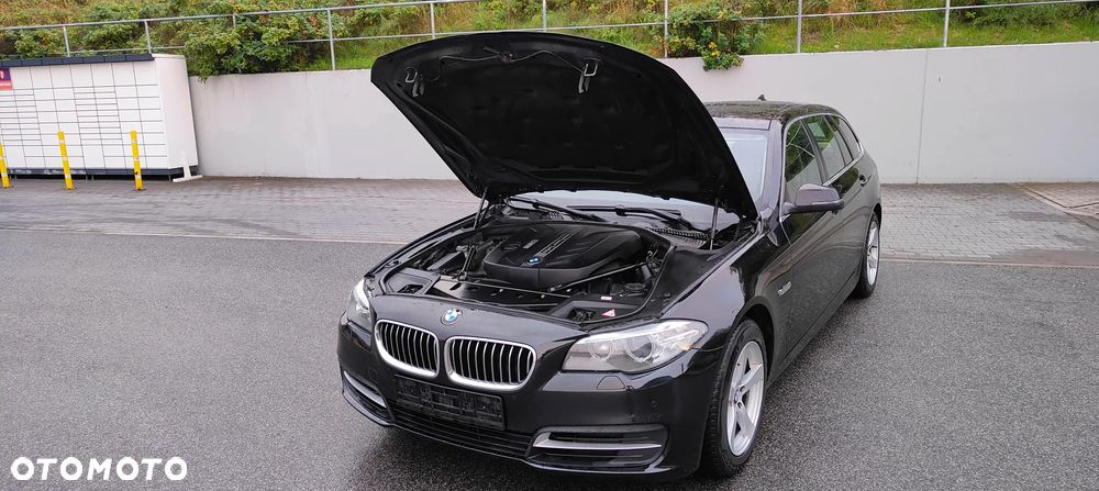 BMW Seria 5 525d Luxury Line - 39