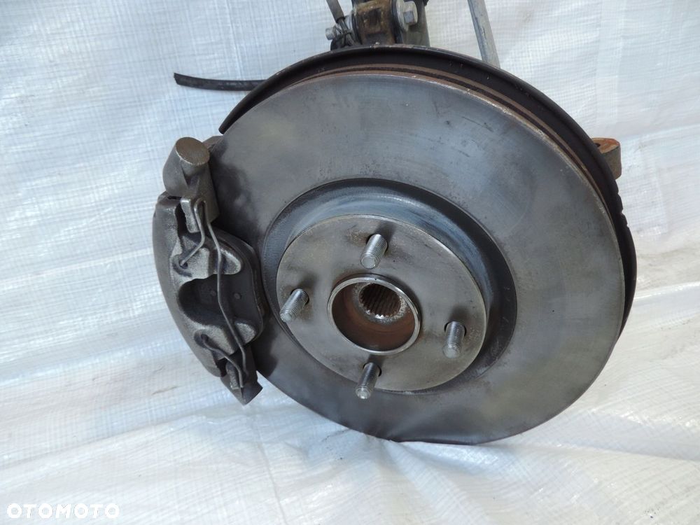 ZWROTNICA MCPHERSON LEWY PRZÓD FORD ECOSPORT MK2 1,0 - 4