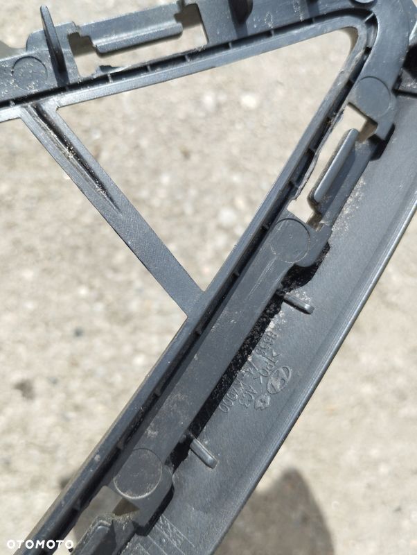 Grill Atrapa kratka prawa lewa Środek Hyundai I10 III 3 - 11