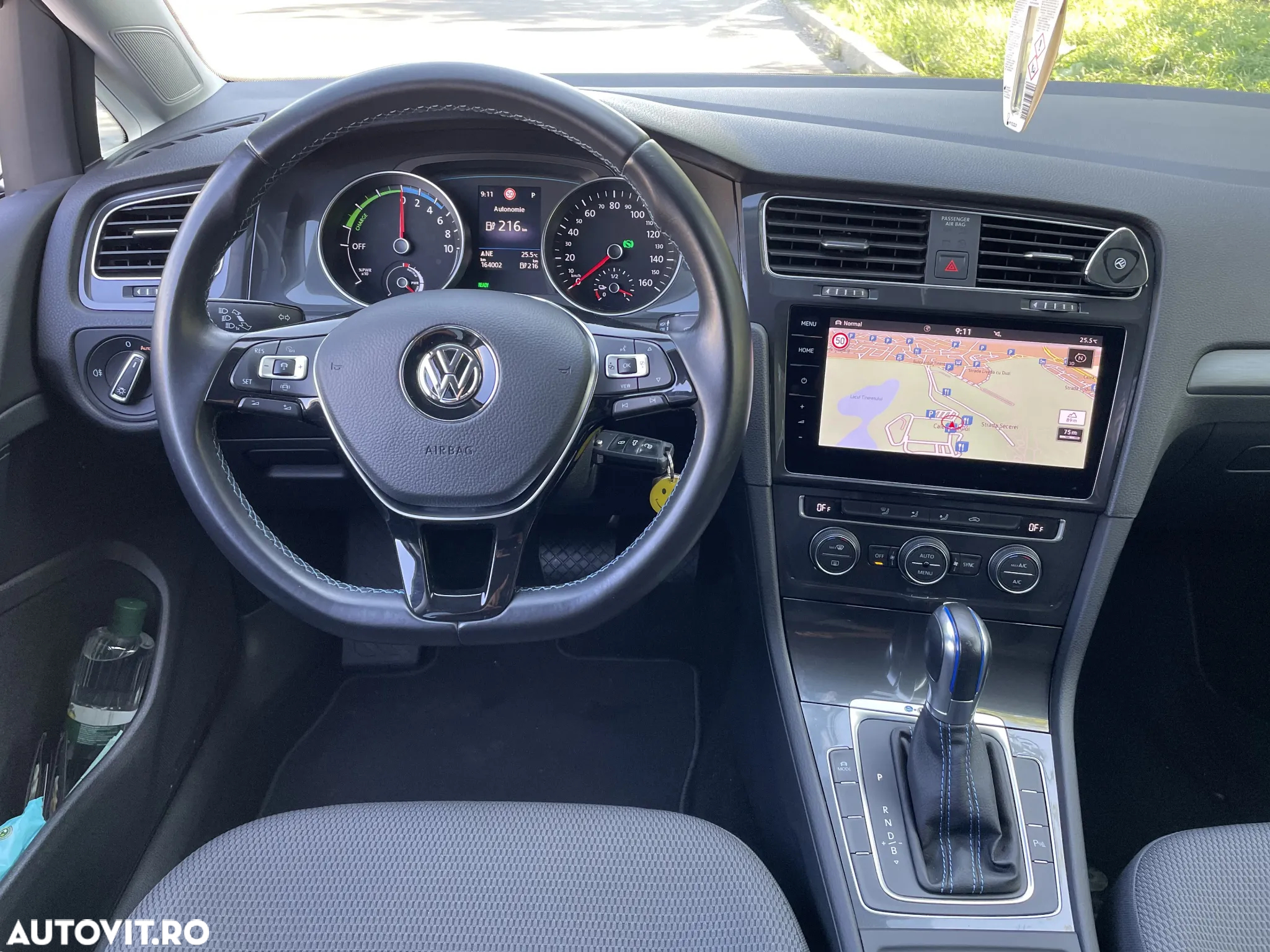 Volkswagen e-Golf - 7