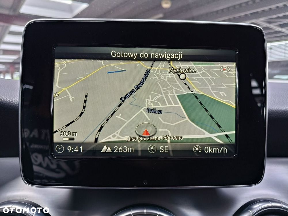 Mercedes-Benz CLA 180 7G-DCT AMG Line - 26