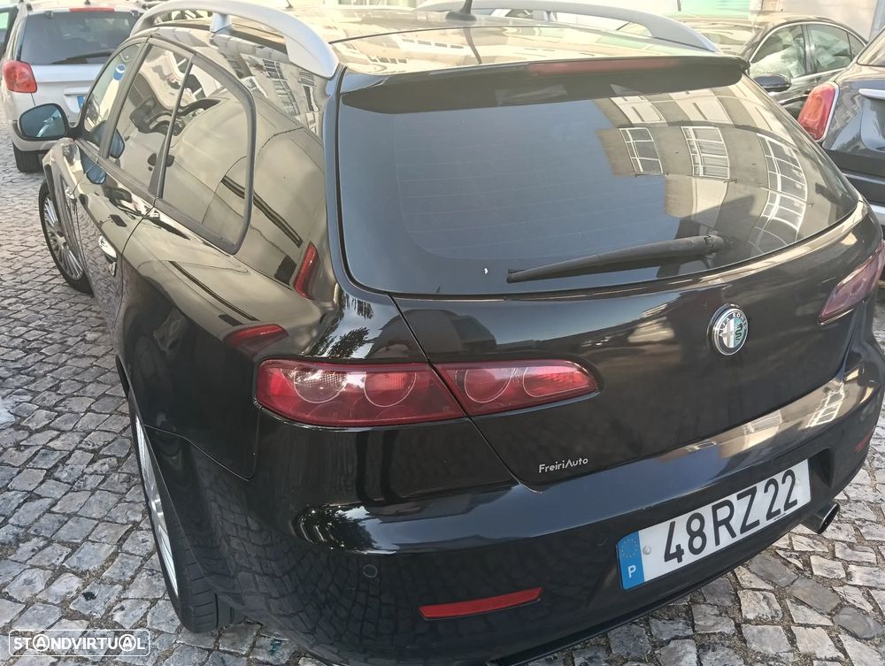 Alfa Romeo 159 2.0 JTDM 16V DPF Turismo - 25