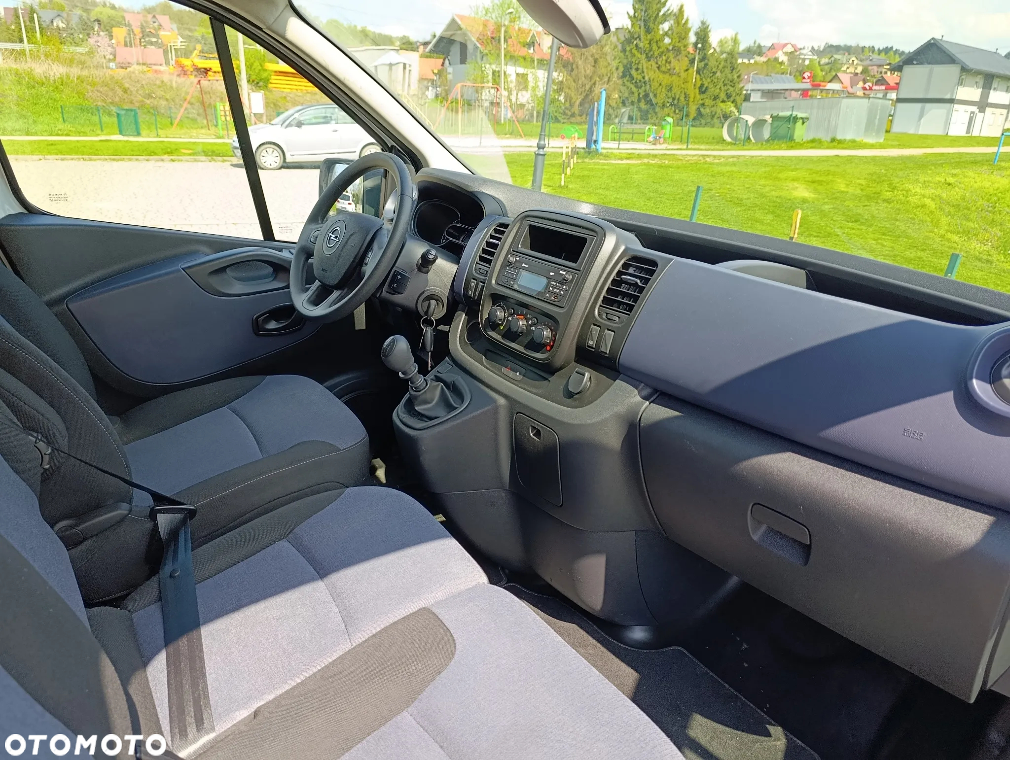 Opel VIVARO - 14
