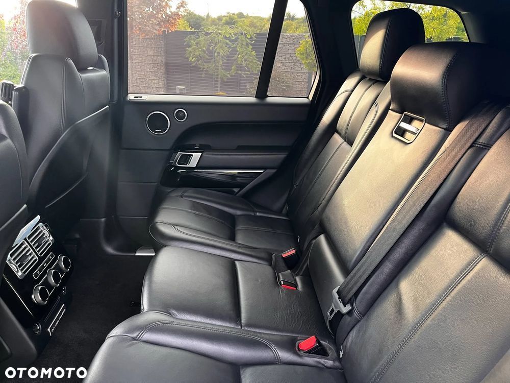 Land Rover Range Rover P400 Vogue - 14