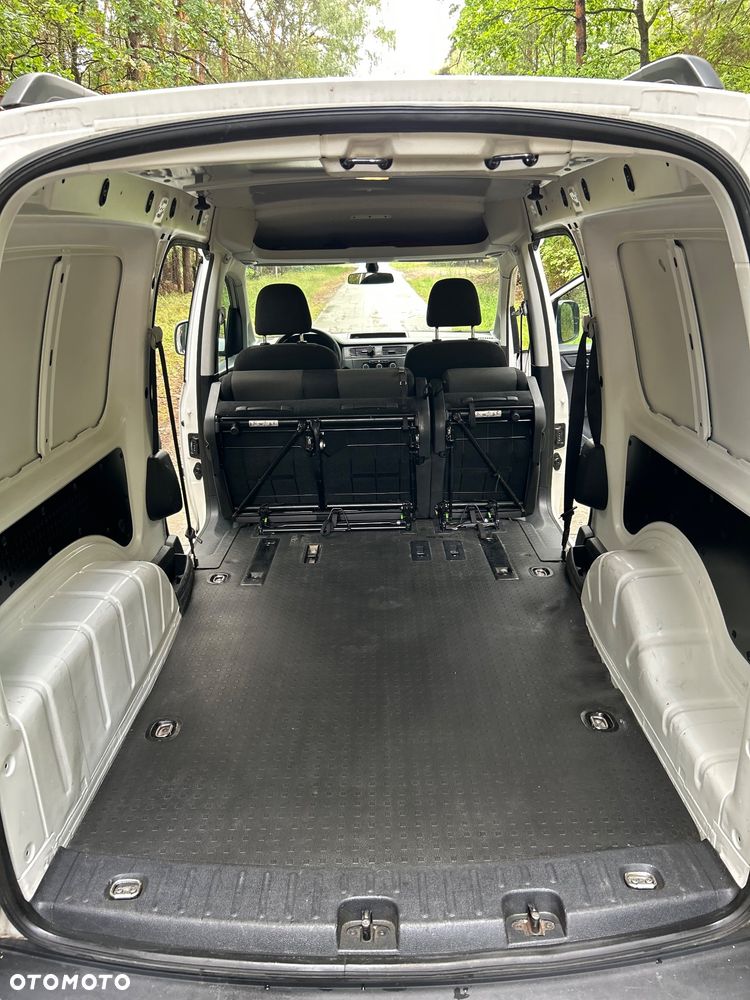 Volkswagen Caddy Maxi 2.0 TDI Highline DSG - 10