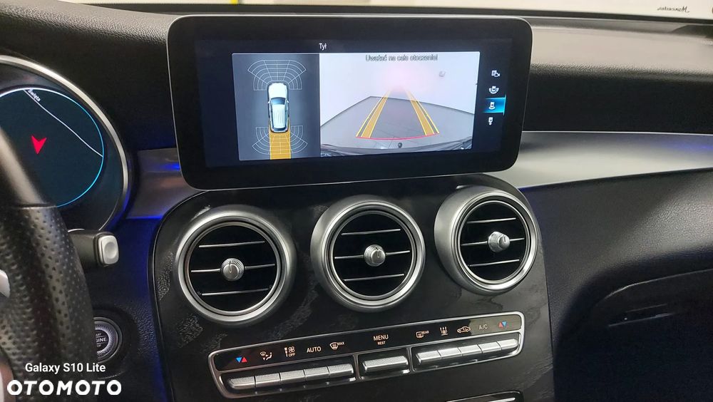 Mercedes-Benz GLC 300 de 4Matic 9G-TRONIC AMG Line Plus - 32