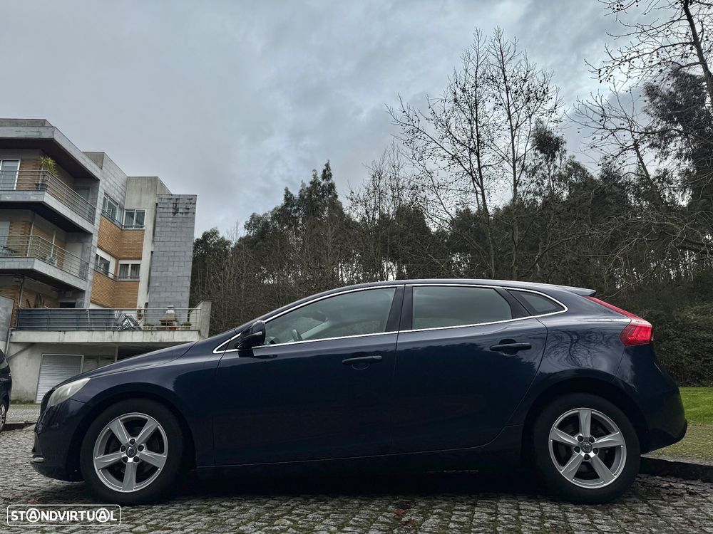 Volvo V40 1.6 D2 Momentum Eco - 14
