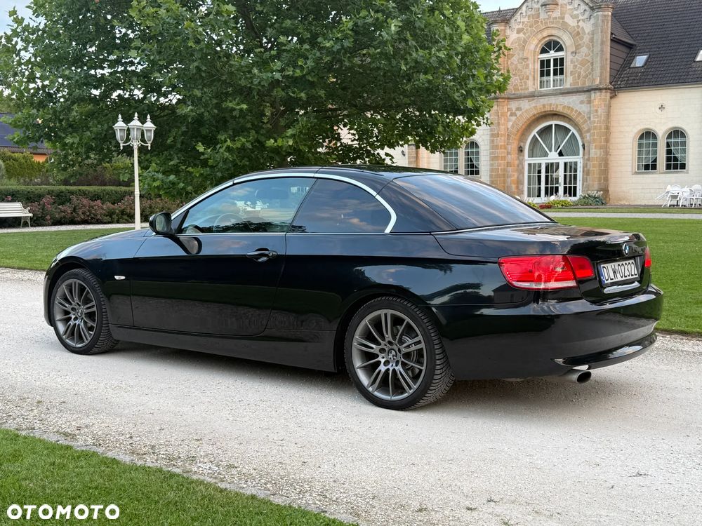 BMW Seria 3 320i - 9