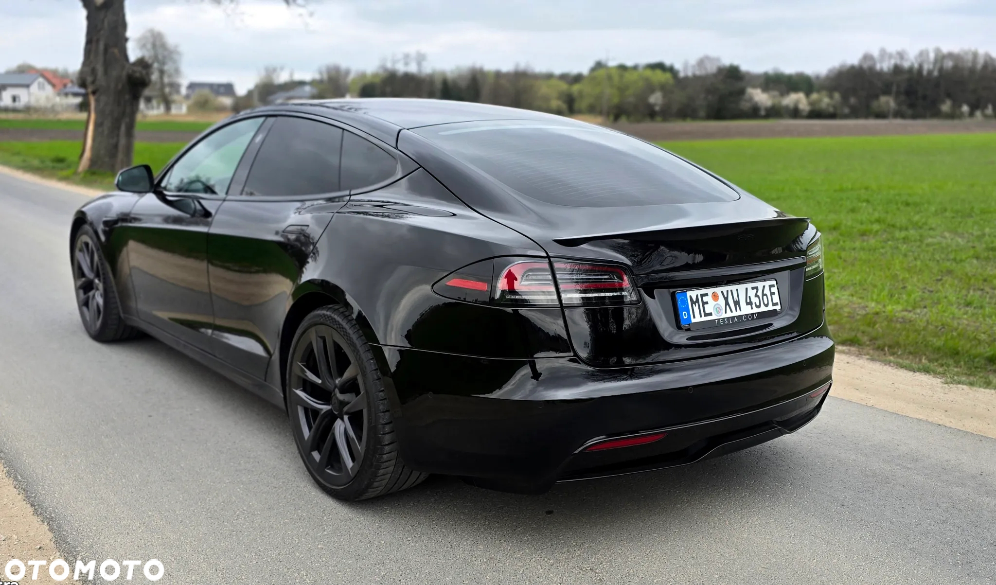 Tesla Model S Plaid - 8