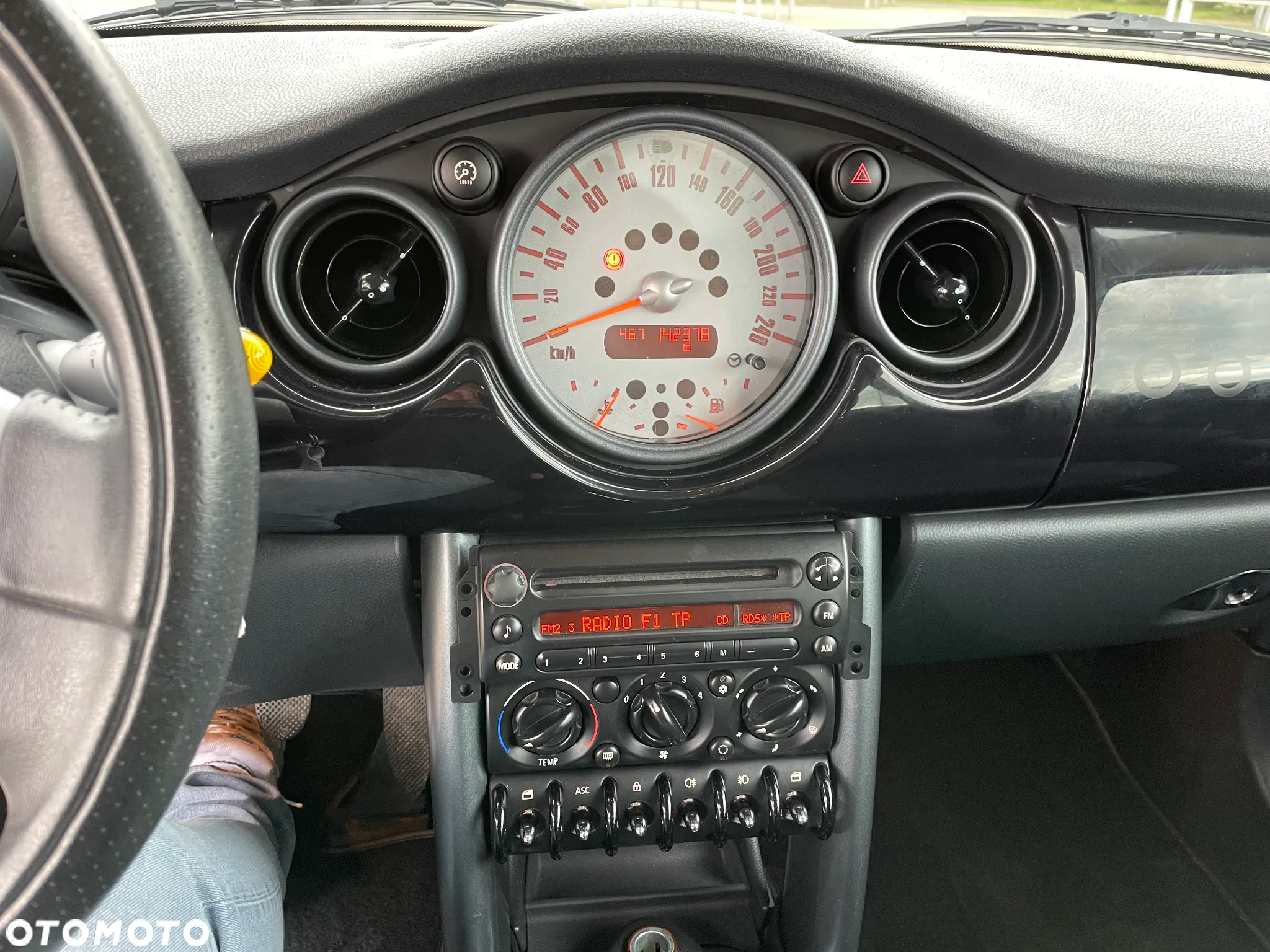 MINI ONE Seven - 22