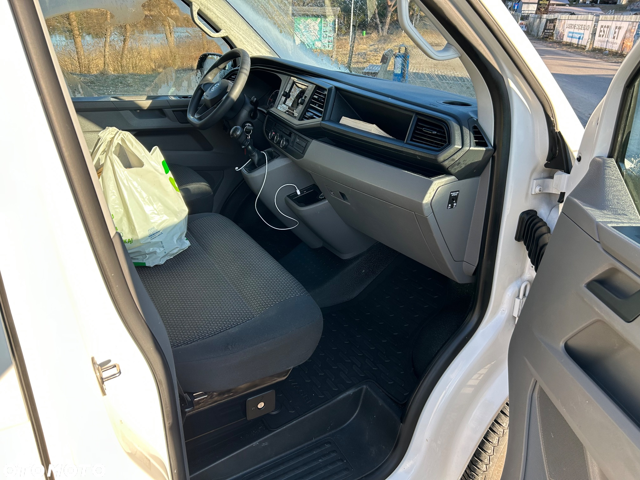 Volkswagen T6.1 TRANSPORTER - 12