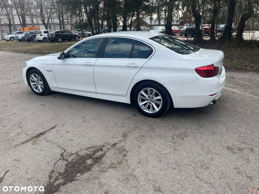 BMW Seria 5 518d - 6