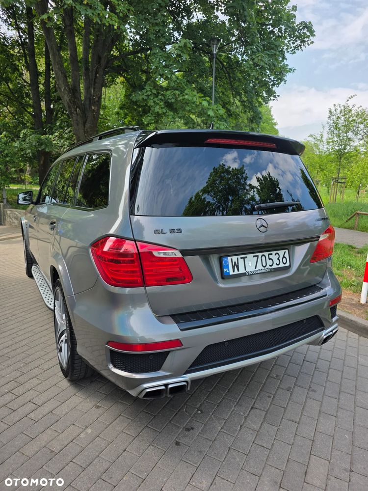 Mercedes-Benz GL - 10