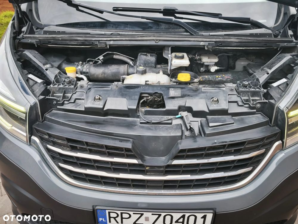 Renault Trafic 2.0 dCi - 7